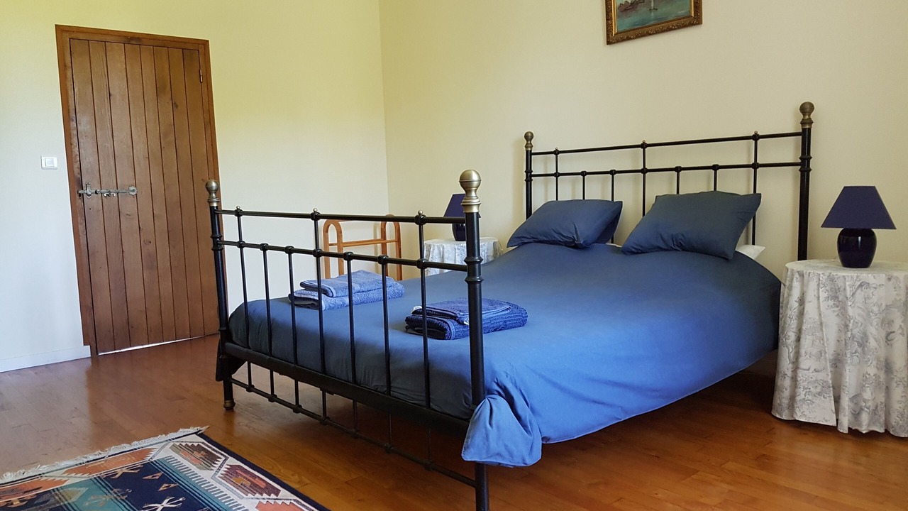 Photo of Bedroom in Montboyer