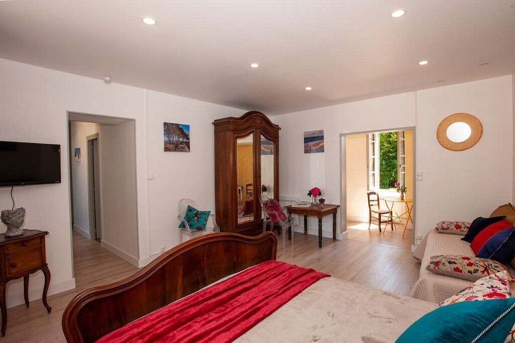 Photo of Bedroom in Saint-Emilion