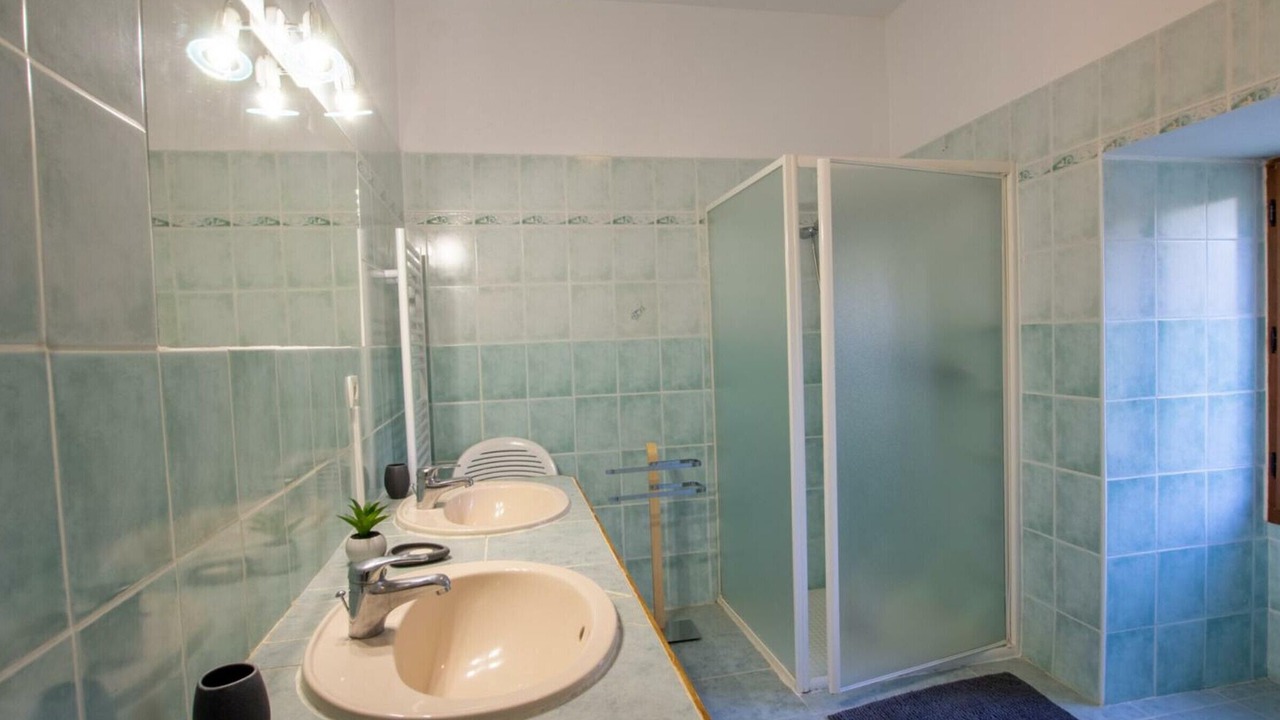 Photo of Bathroom in Lalinde