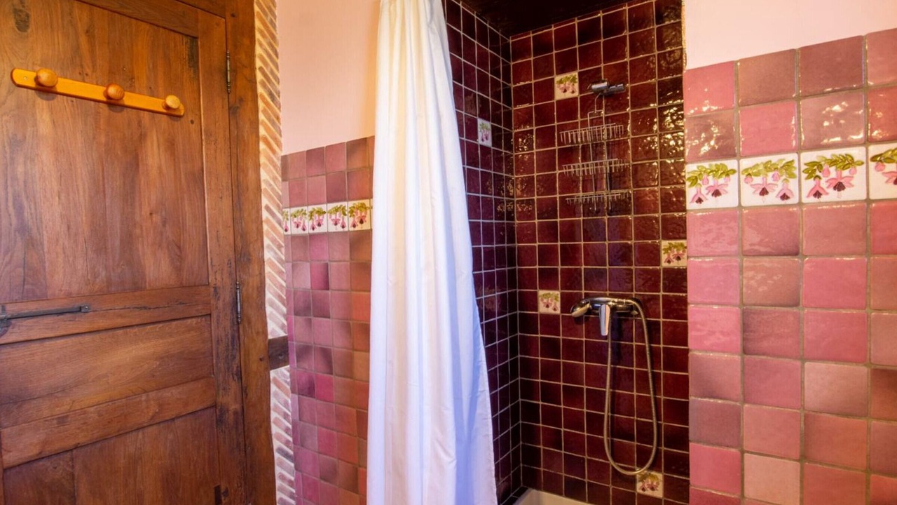 Photo of Bathroom in Cause-de-Clerans