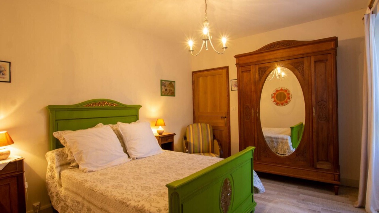 Photo of Bedroom in Cause-de-Clerans