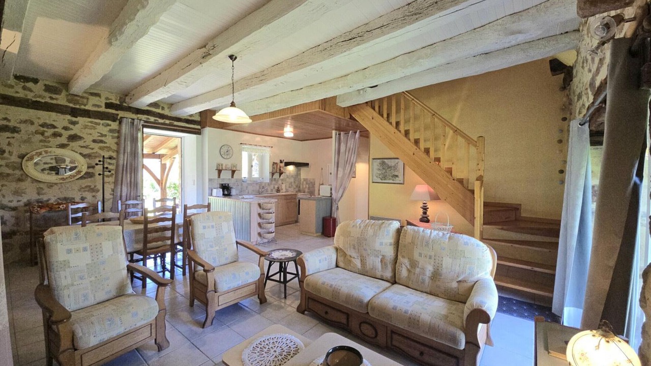 Photo of Livingroom in Saint-Amand-de-Belves