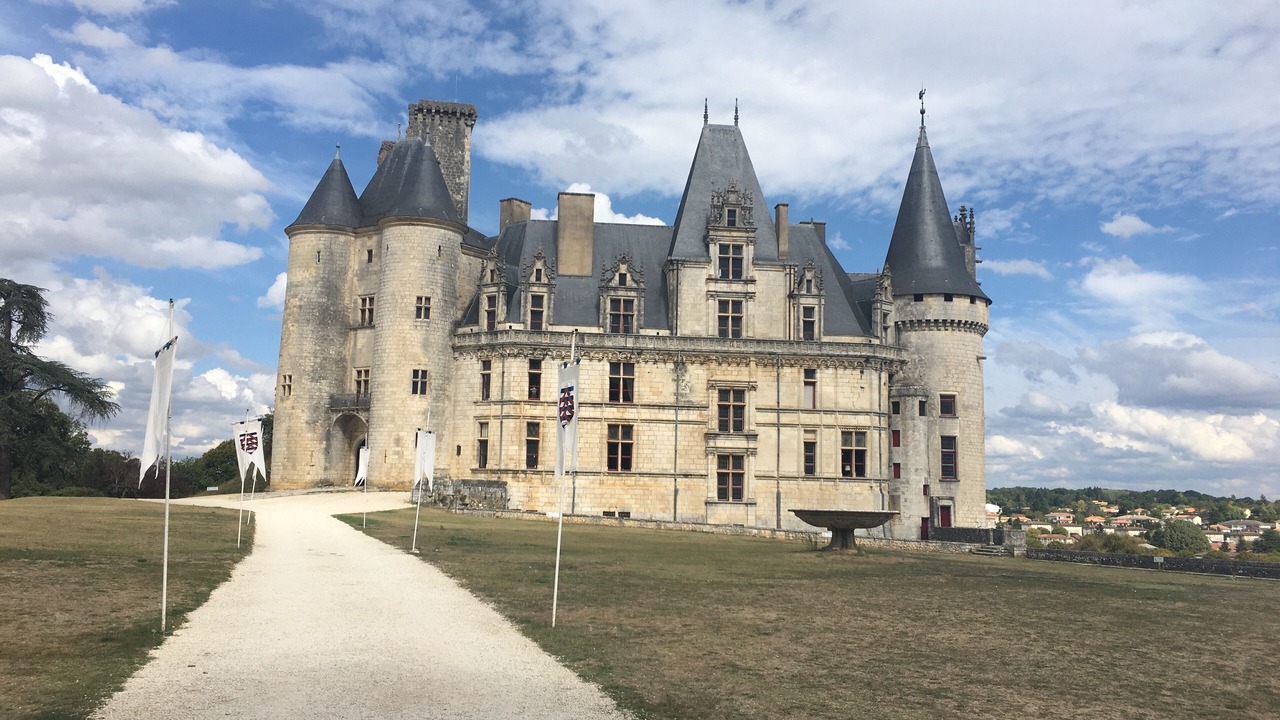 Photo of Others in Le Vieux-Cerier