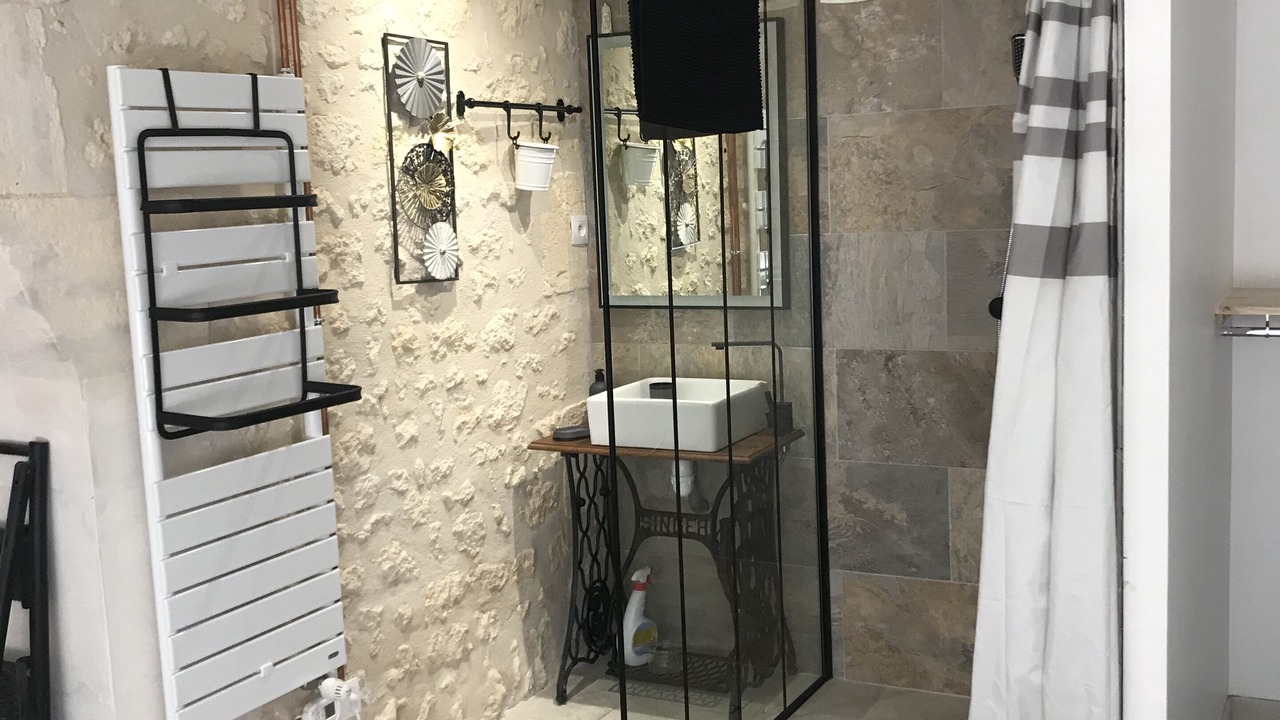 Photo of Bathroom in Saint-Sorlin-de-Conac
