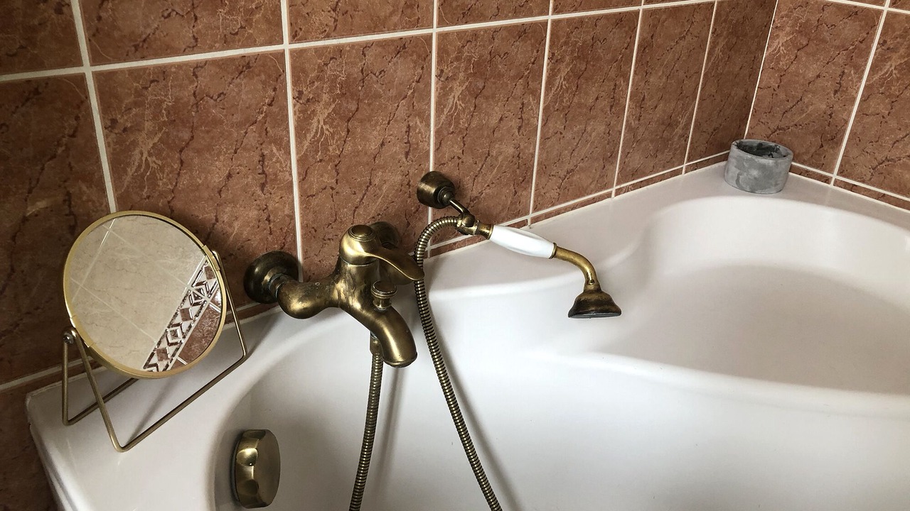Photo of Bathroom in Avignon City Centre