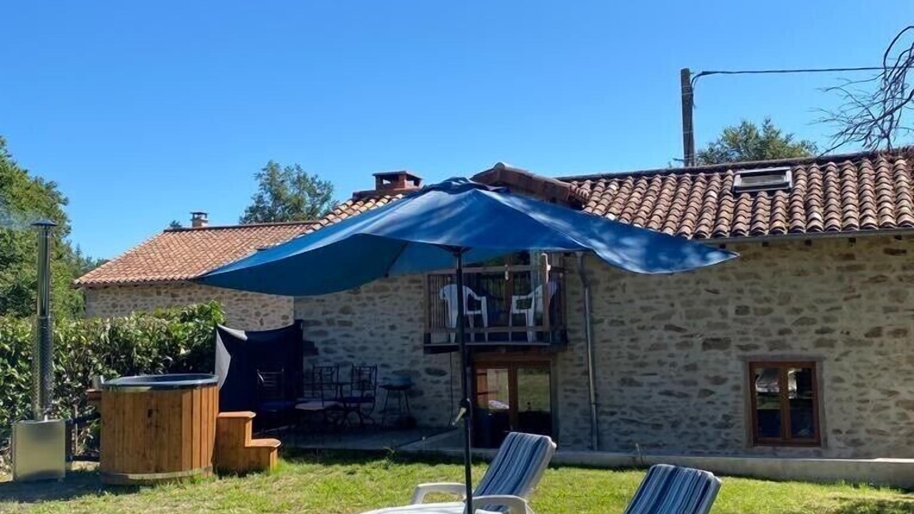 Photo of Patio Balcony in Abjat-sur-Bandiat