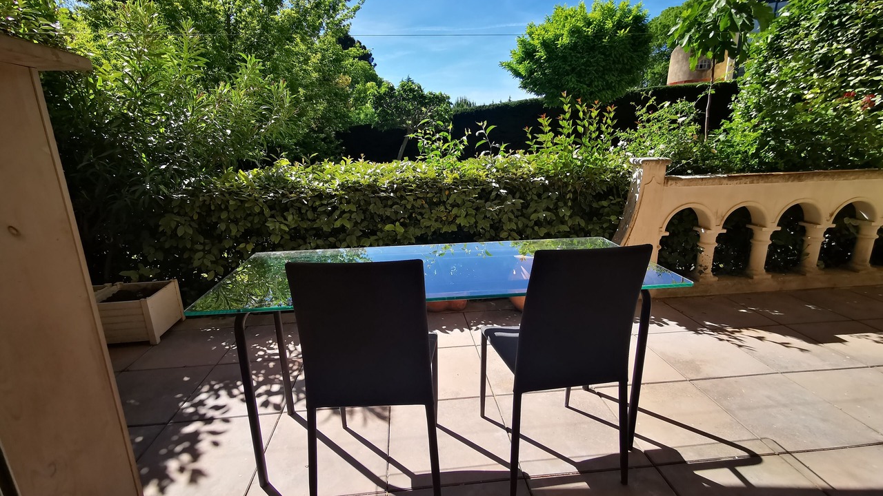Photo of Outdoor in Est
