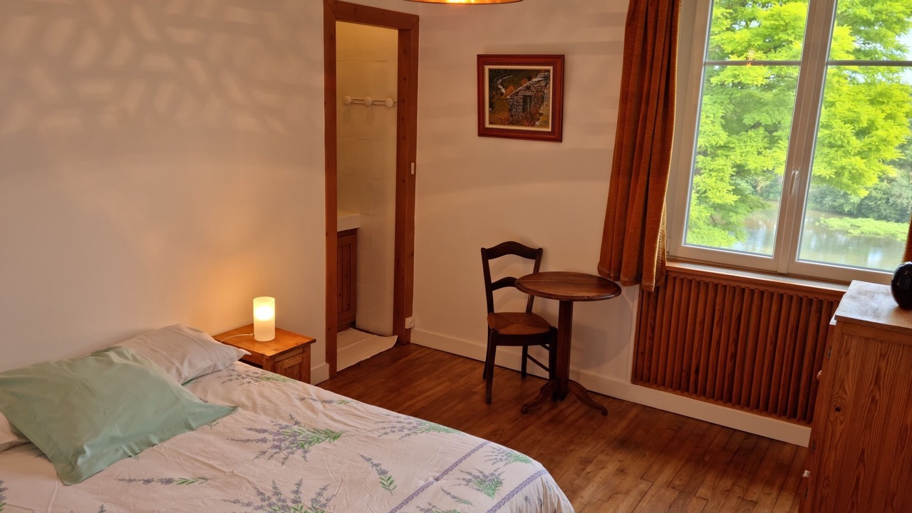 Photo of Bedroom in Touvre