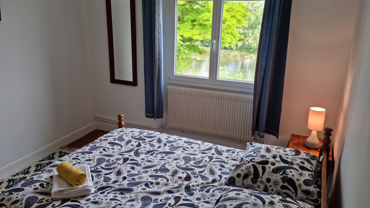Photo of Bedroom in Touvre