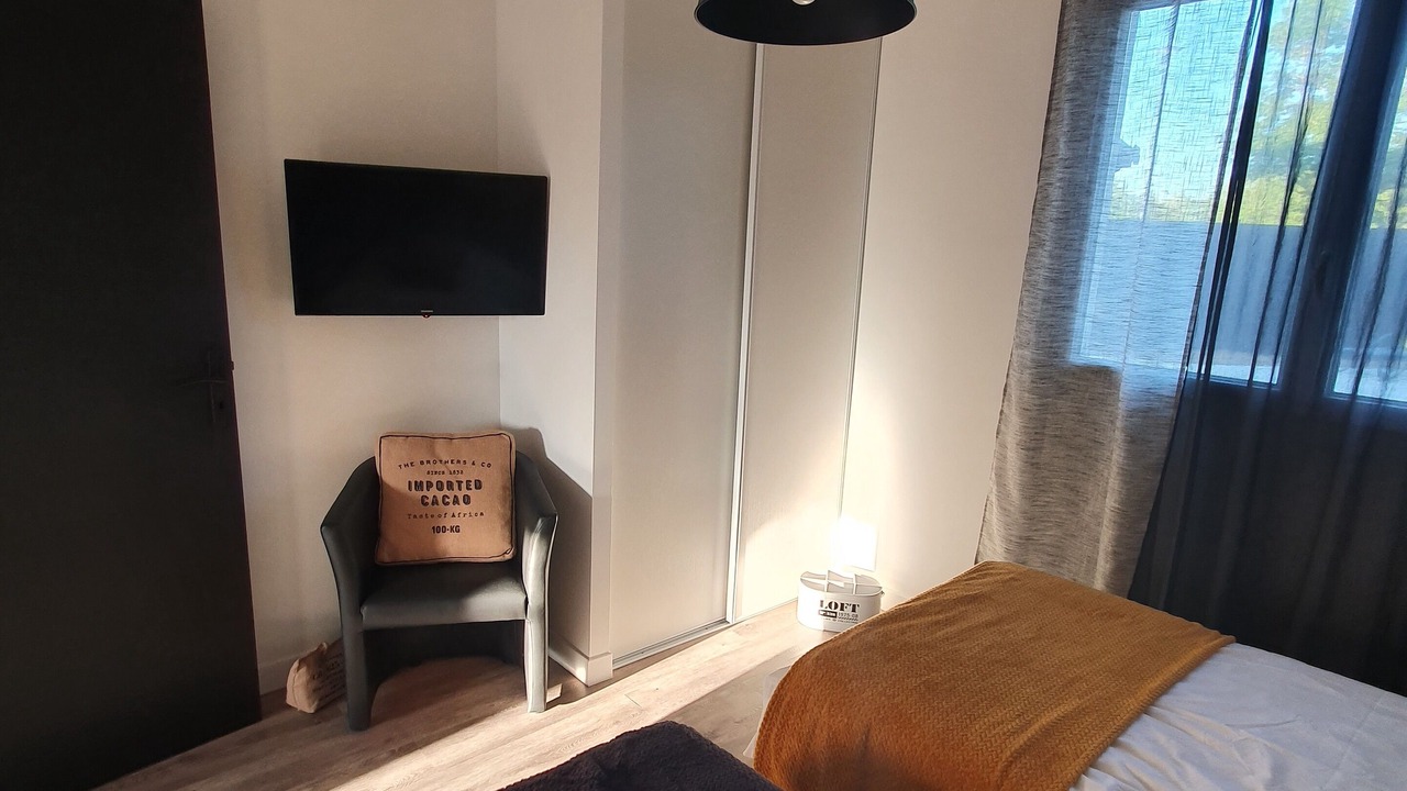 Photo of Bedroom in Bon-Encontre