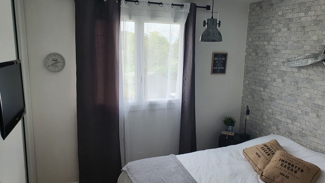 Photo of Bedroom in Bon-Encontre