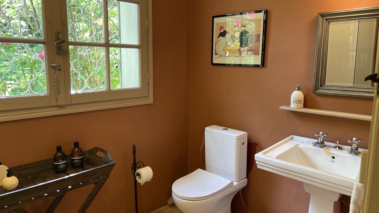 Photo of Bathroom in Villamblard