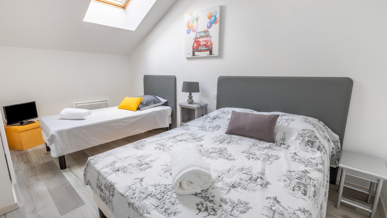 Photo of Bedroom in Saix