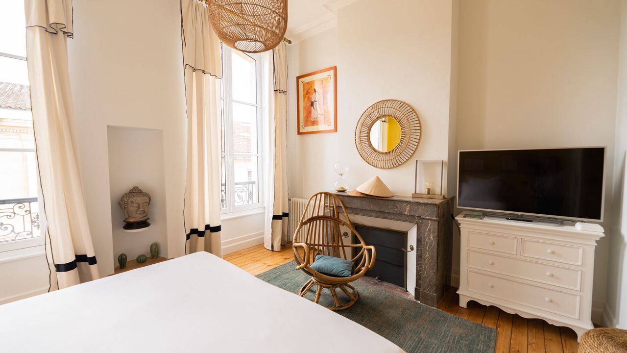Photo of Bedroom in Bordeaux City Centre