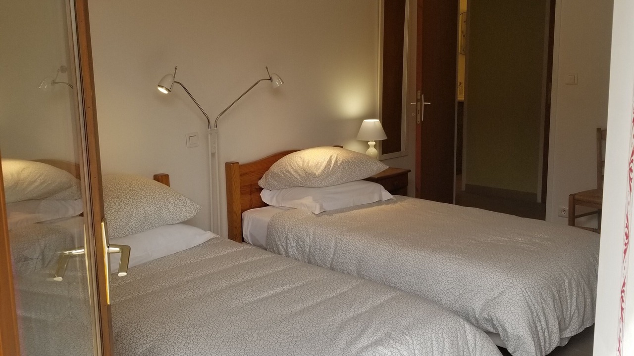 Photo of Bedroom in Saint-Julien-de-Lampon