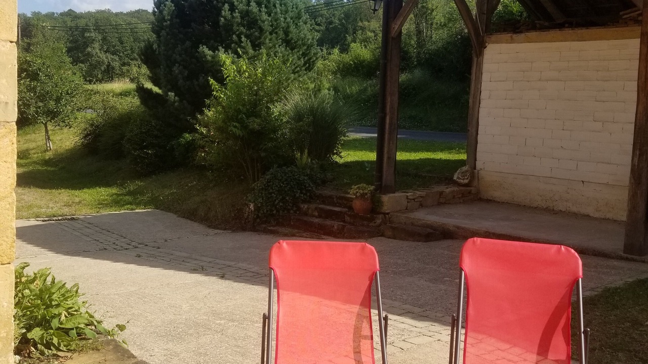 Photo of Patio Balcony in Saint-Julien-de-Lampon