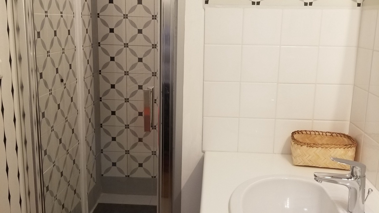 Photo of Bathroom in Saint-Julien-de-Lampon