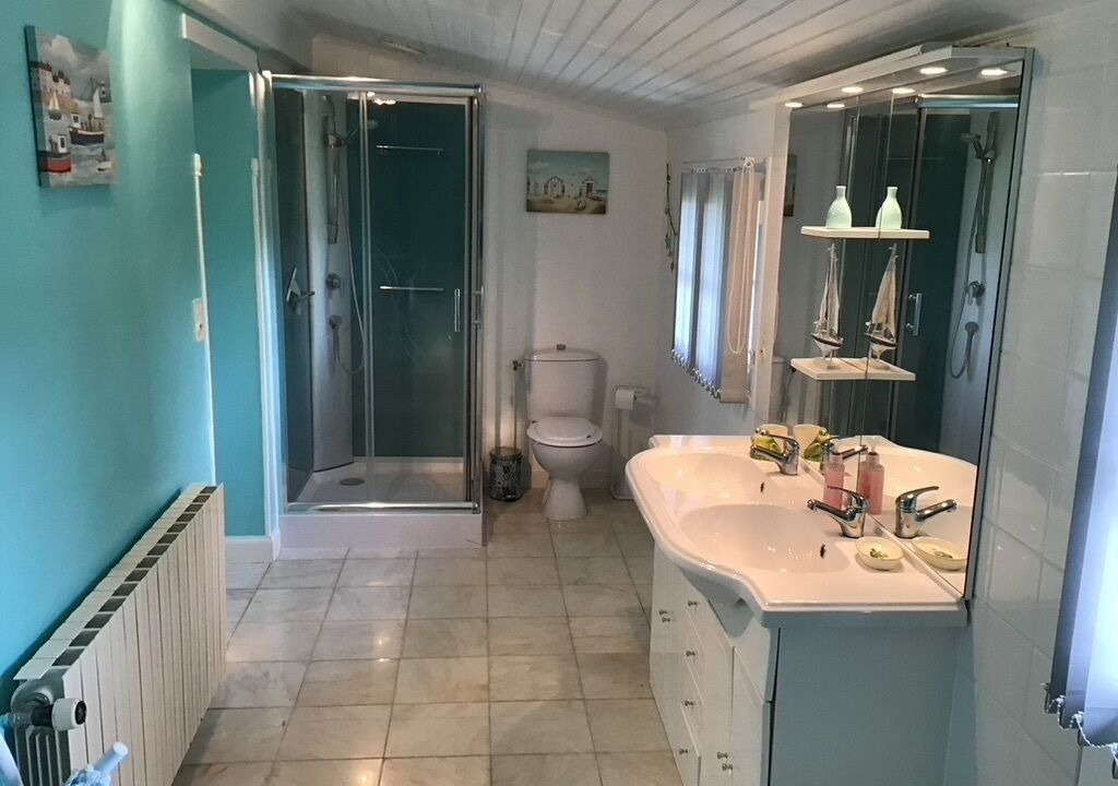 Photo of Bathroom in Saint-Fraigne