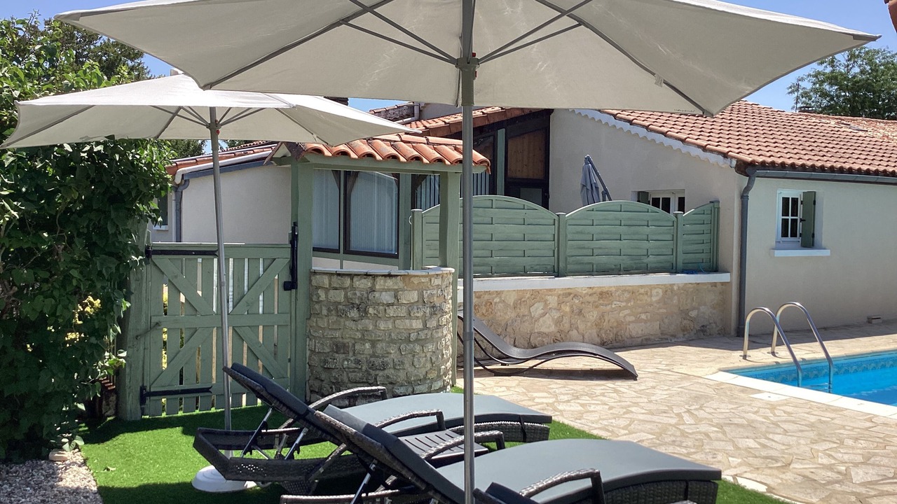 Photo of Outdoor in Saint-Fraigne