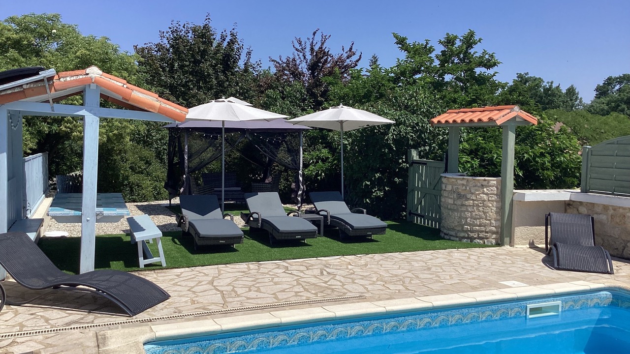 Photo of Outdoor in Saint-Fraigne