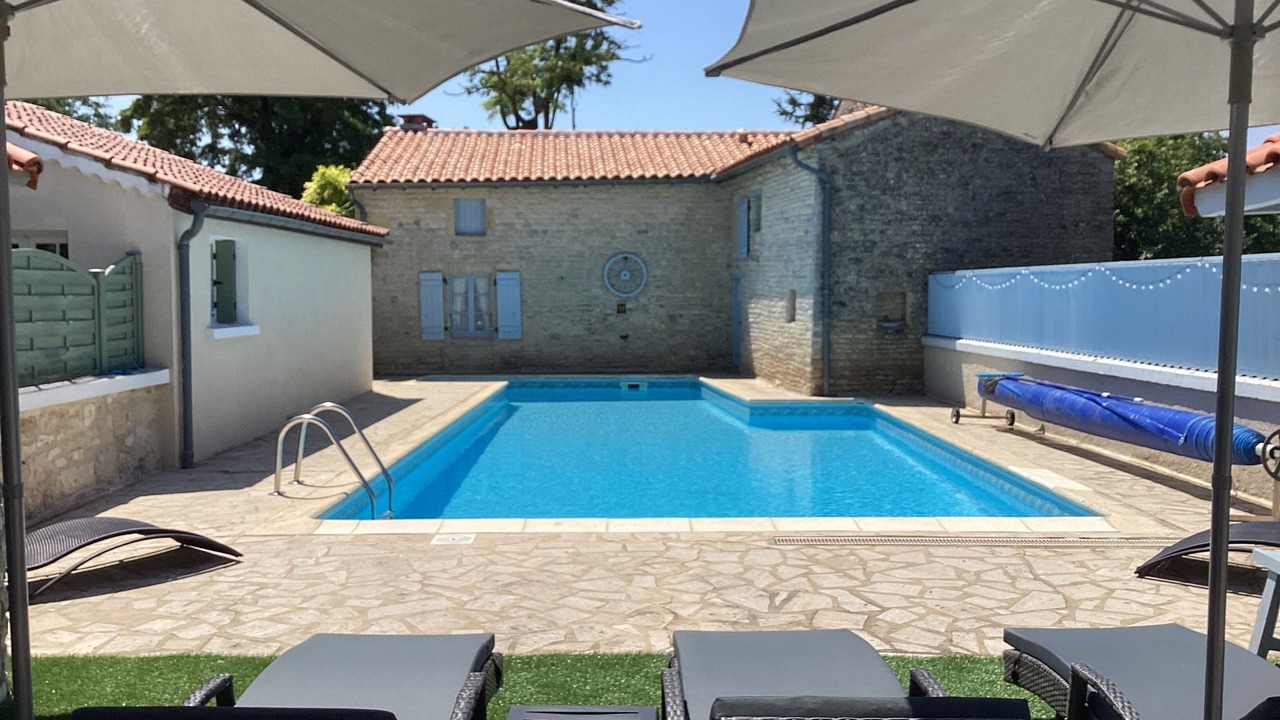 Photo of Outdoor in Saint-Fraigne