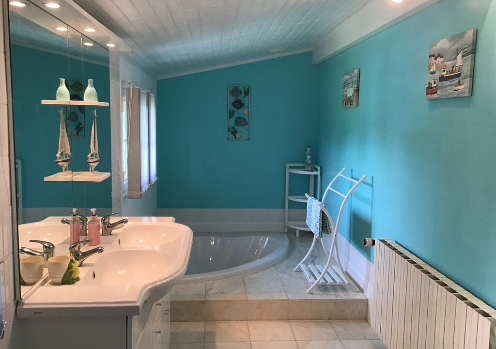 Photo of Bathroom in Saint-Fraigne