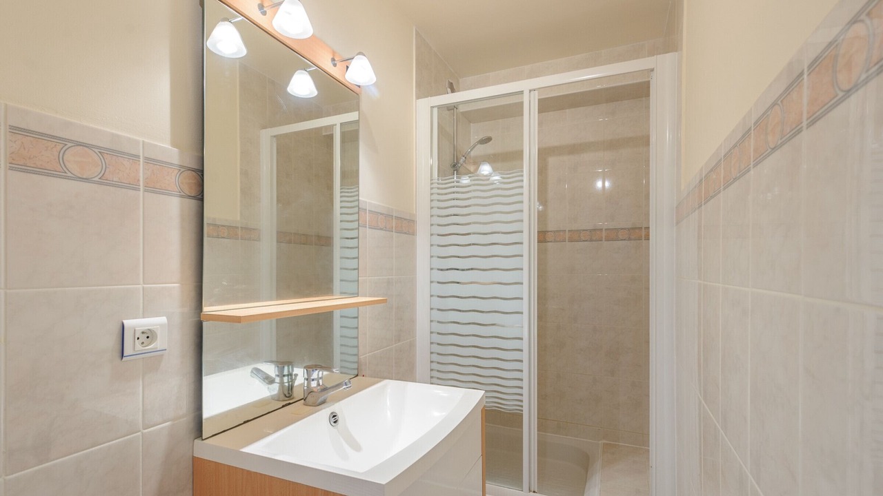 Photo of Bathroom in Port District