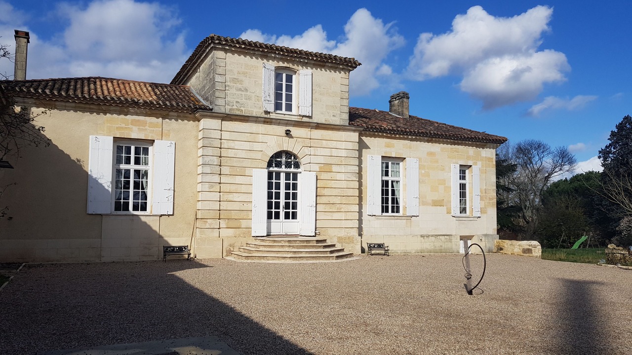 Photo of Outdoor in Ambares-et-Lagrave