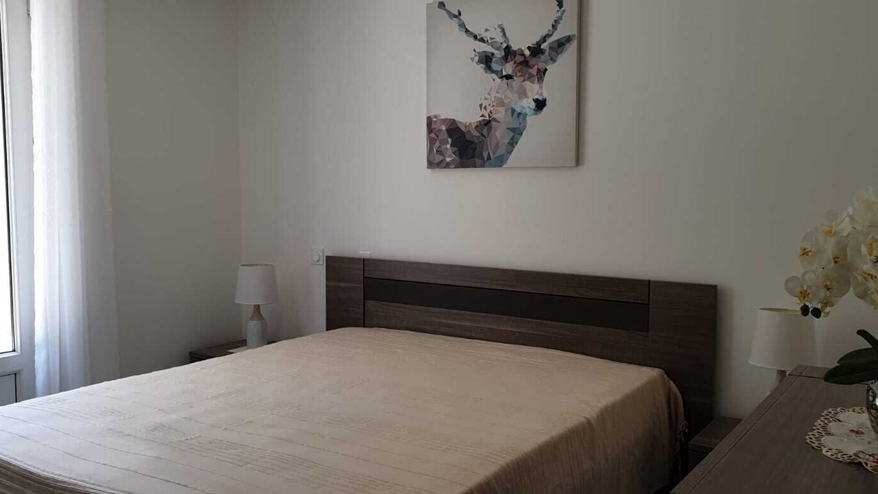 Photo of Bedroom in Domino