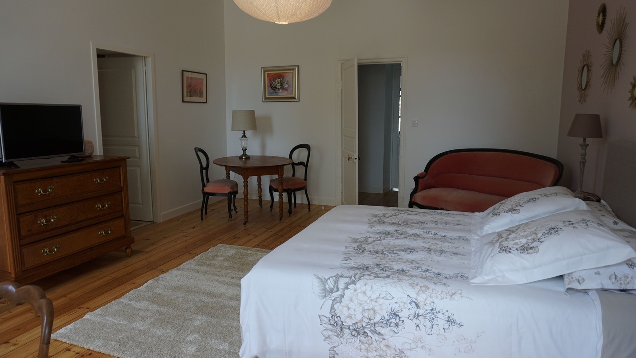 Photo of Bedroom in Boyardville