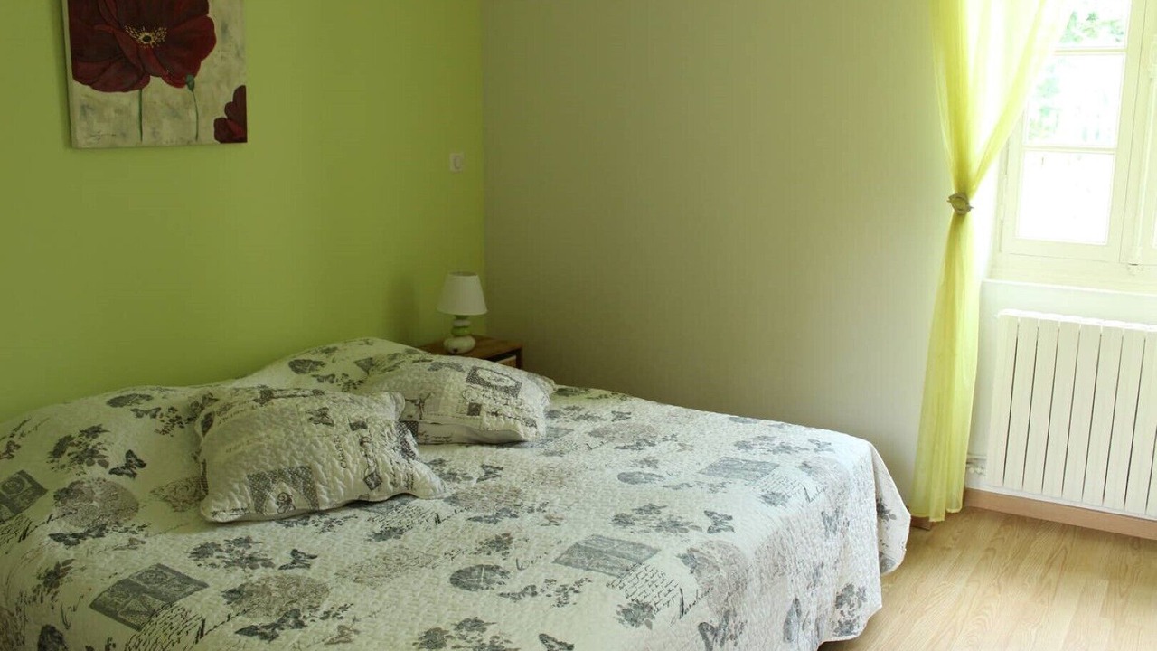 Photo of Bedroom in Saint-Pierre-de-Chignac