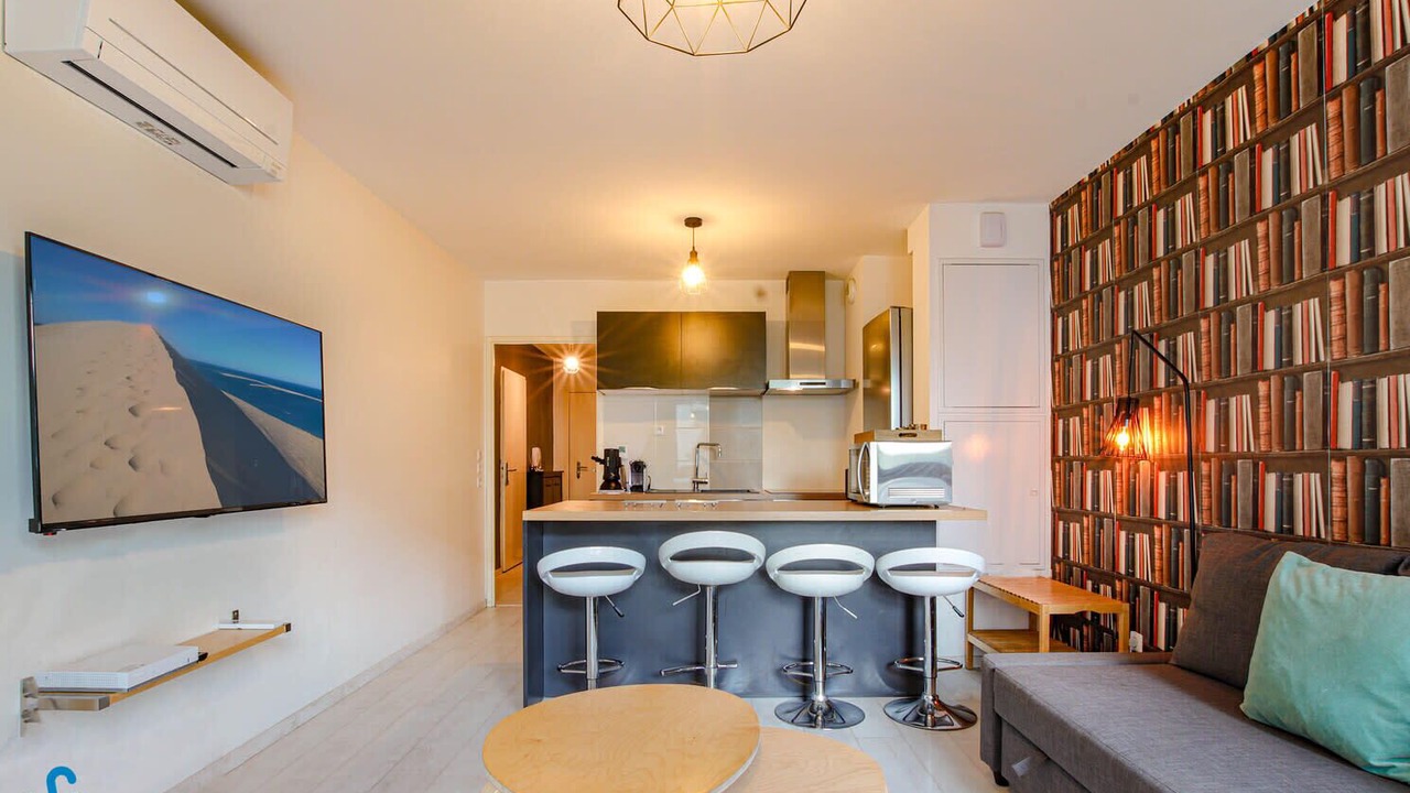 Photo of Livingroom in Bassins a Flot