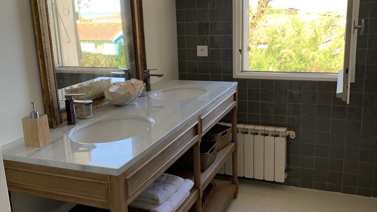 Photo of Bathroom in Boyardville
