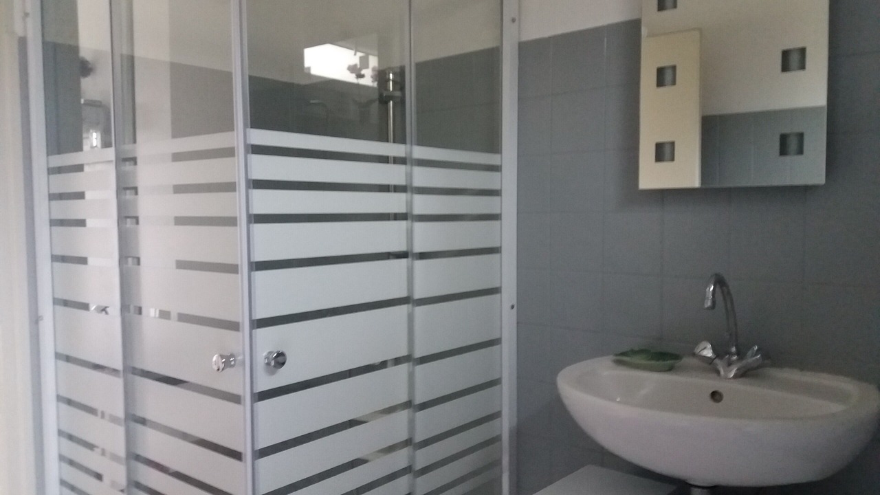 Photo of Bathroom in Castillon - Pujols Intercommunalite