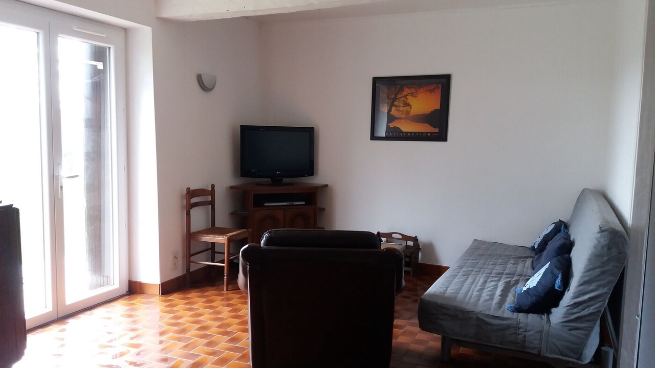 Photo of Livingroom in Castillon - Pujols Intercommunalite