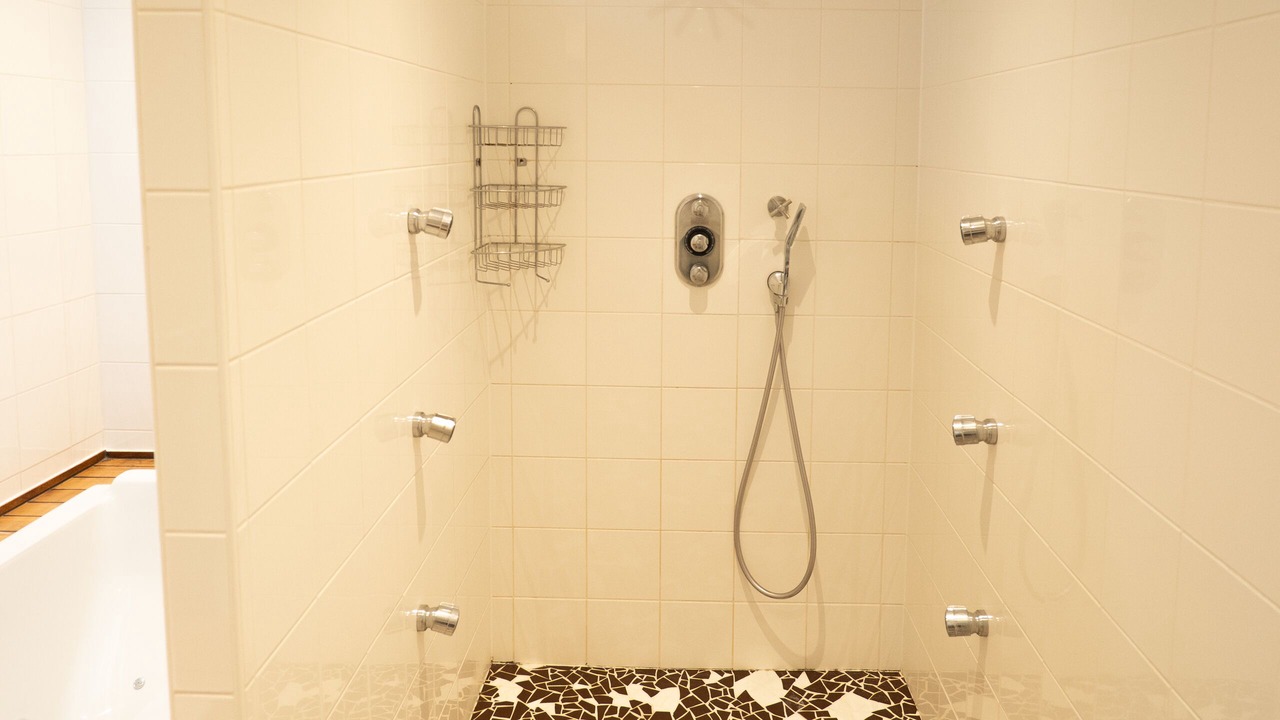 Photo of Bathroom in Talence