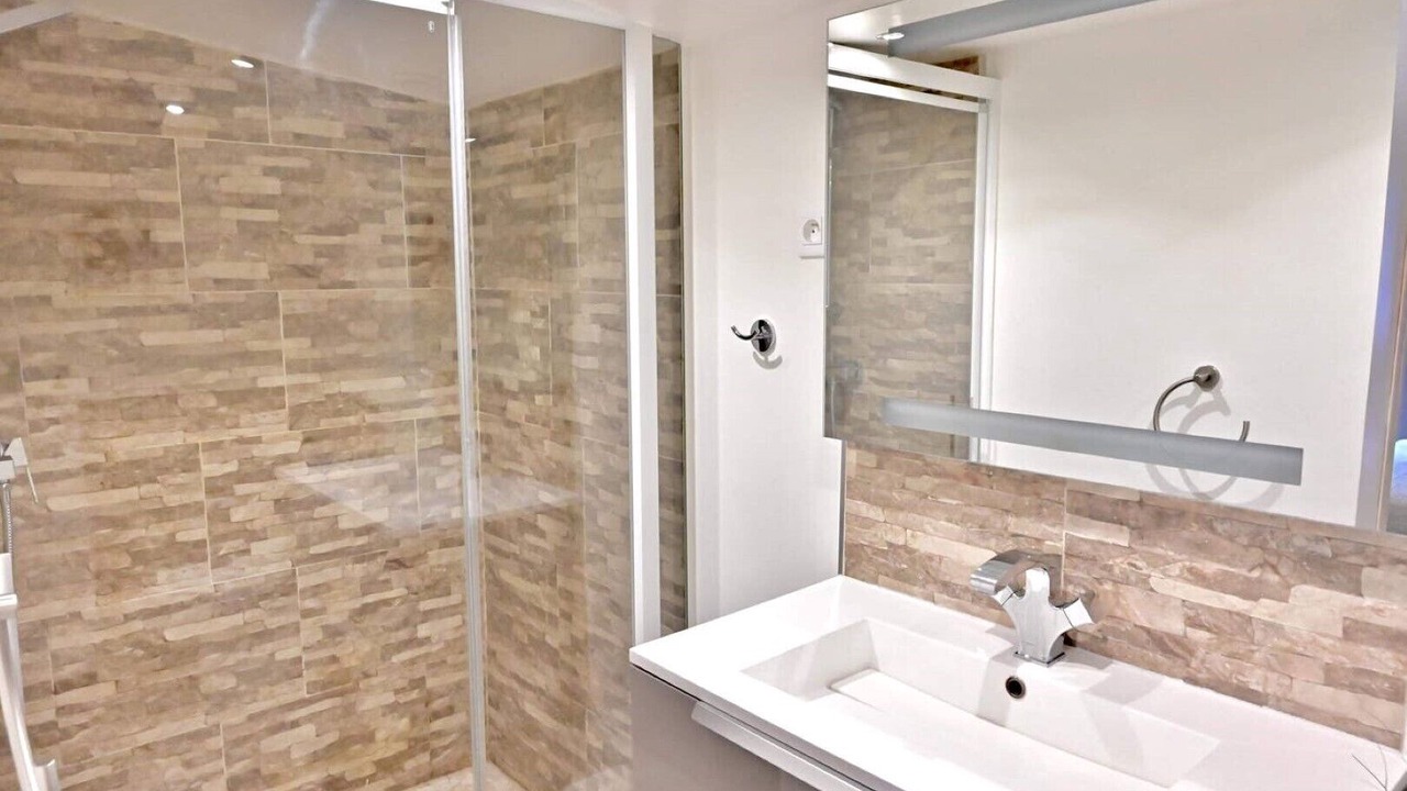 Photo of Bathroom in Tarnos