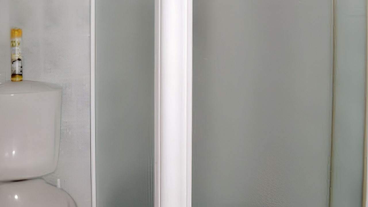 Photo of Bathroom in La Couarde-sur-Mer