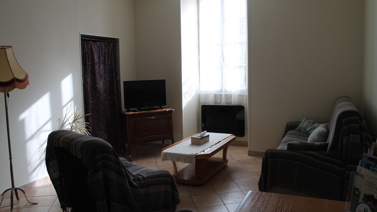 Photo of Livingroom in Allas-Bocage