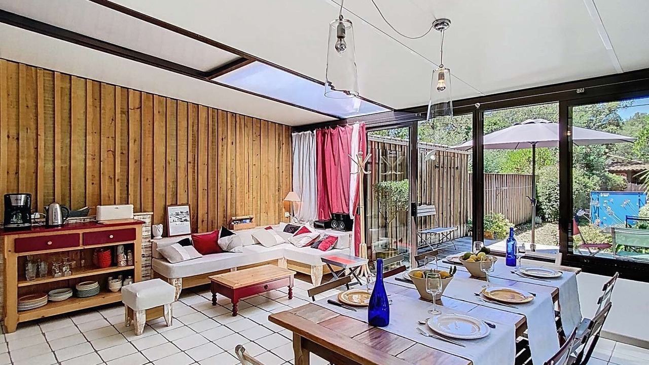 Photo of Livingroom in Lacanau