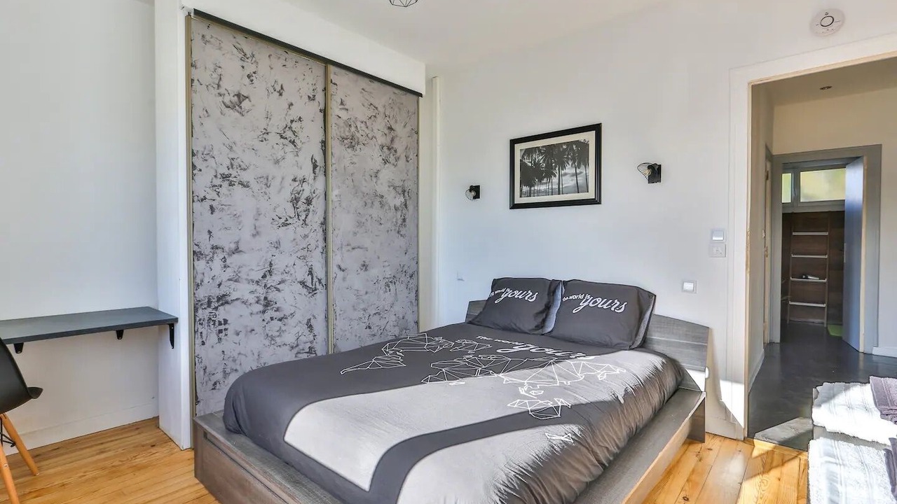 Photo of Bedroom in Cognac