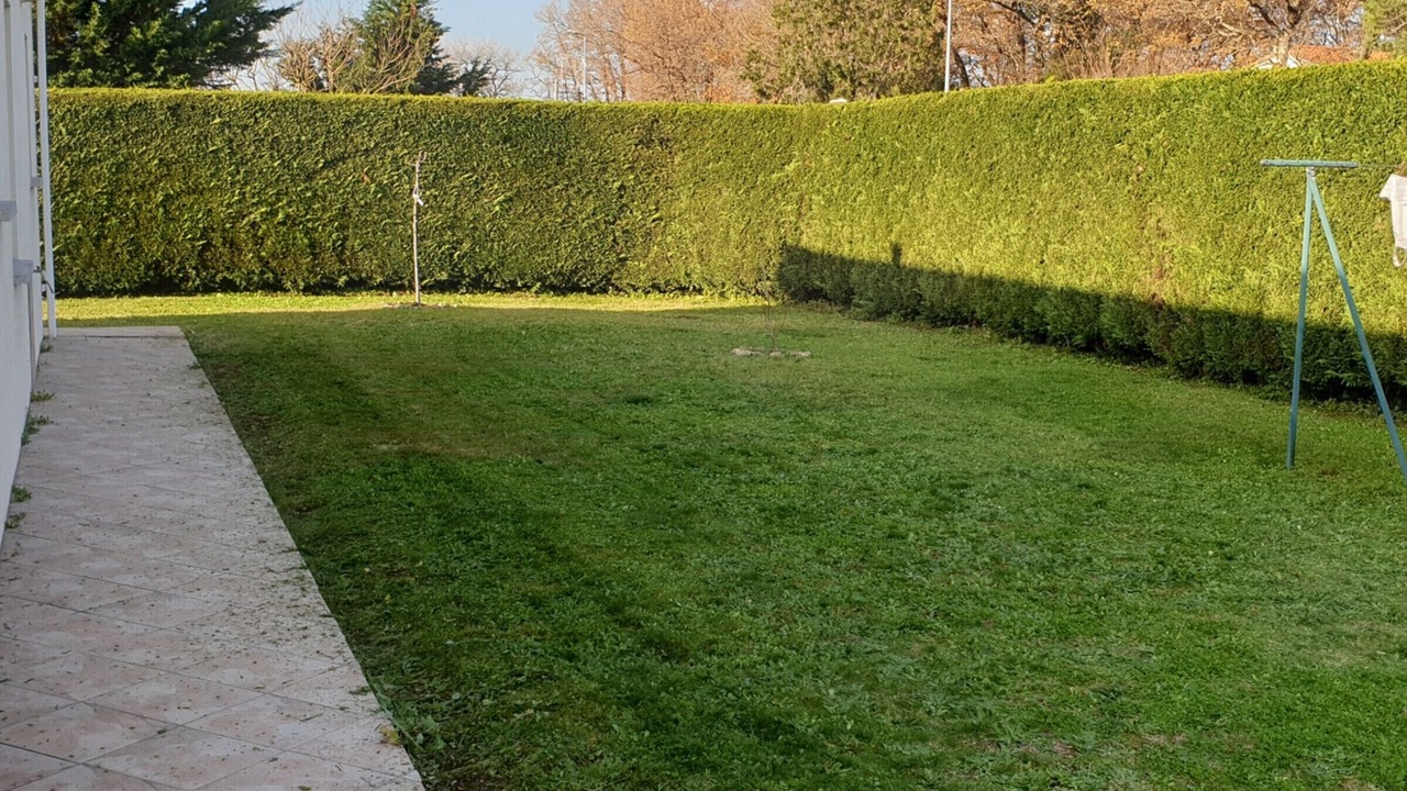 Photo of Outdoor in Saujon