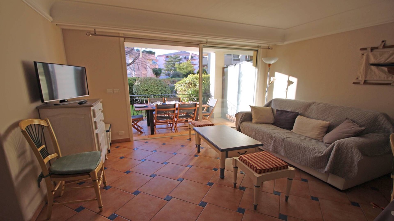 Photo of Livingroom in Sainte-Maxime City Centre