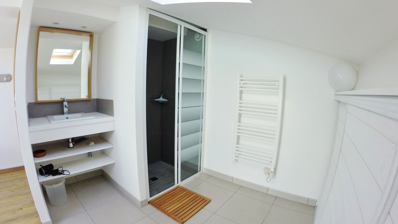 Photo of Bathroom in Talence
