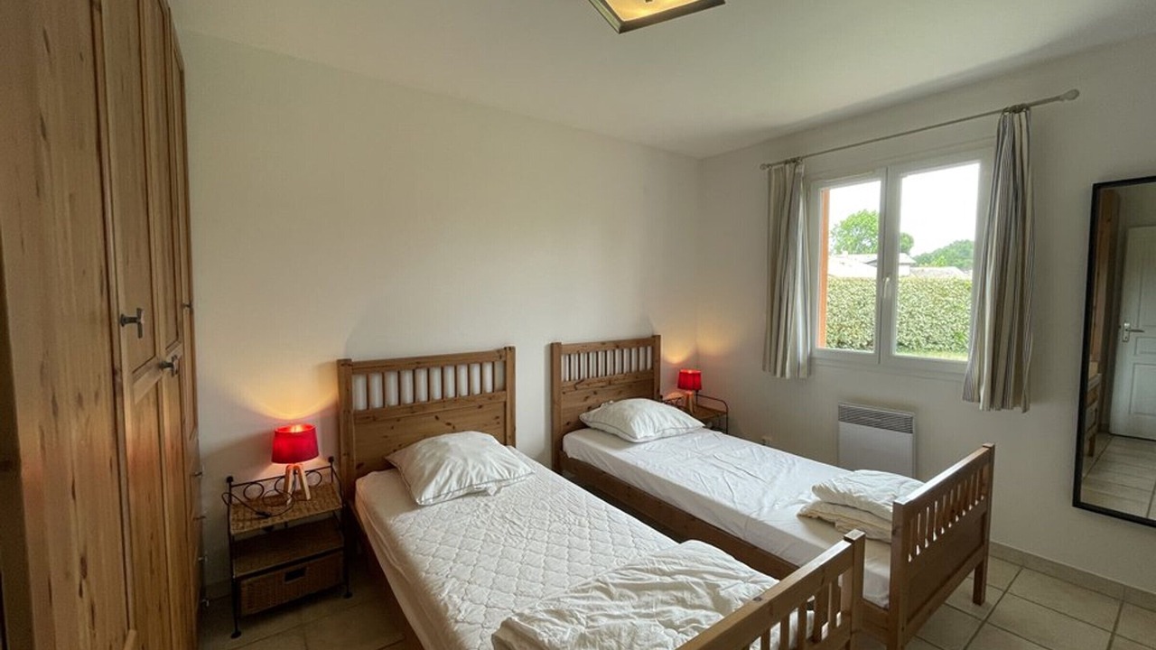 Photo of Bedroom in Messanges