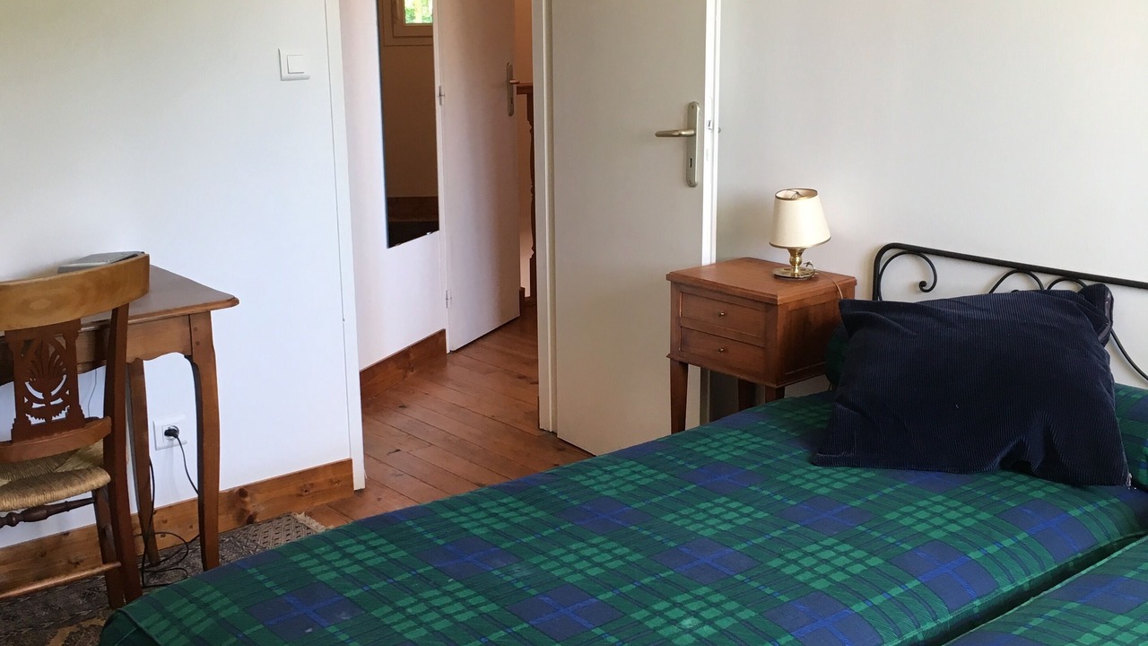 Photo of Bedroom in Faux