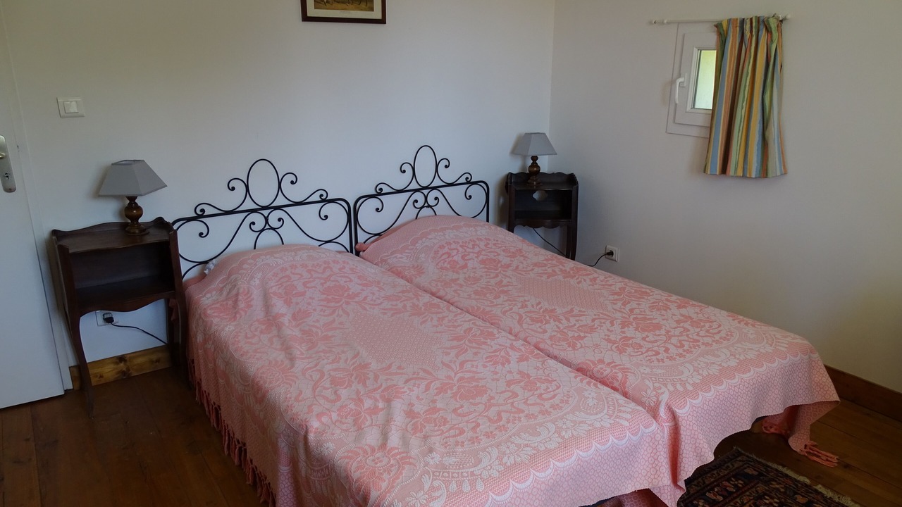 Photo of Bedroom in Faux