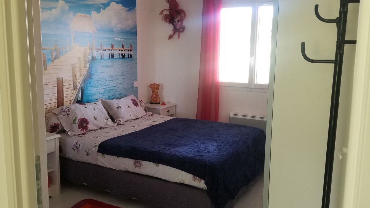 Photo of Bedroom in Lesparre-Medoc