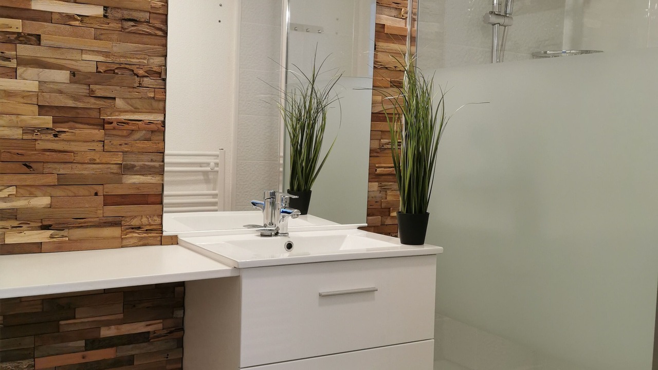 Photo of Bathroom in Quartier du Stade