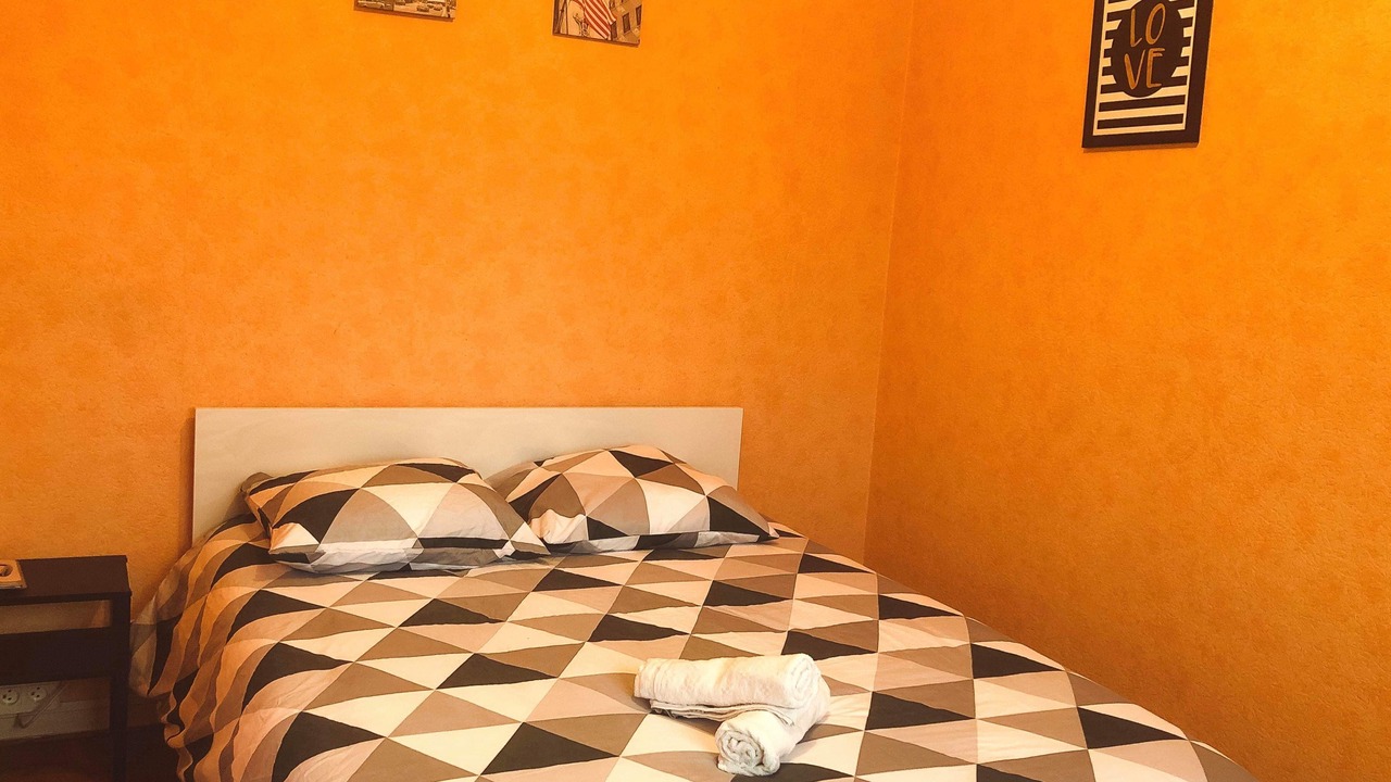Photo of Bedroom in Lormont